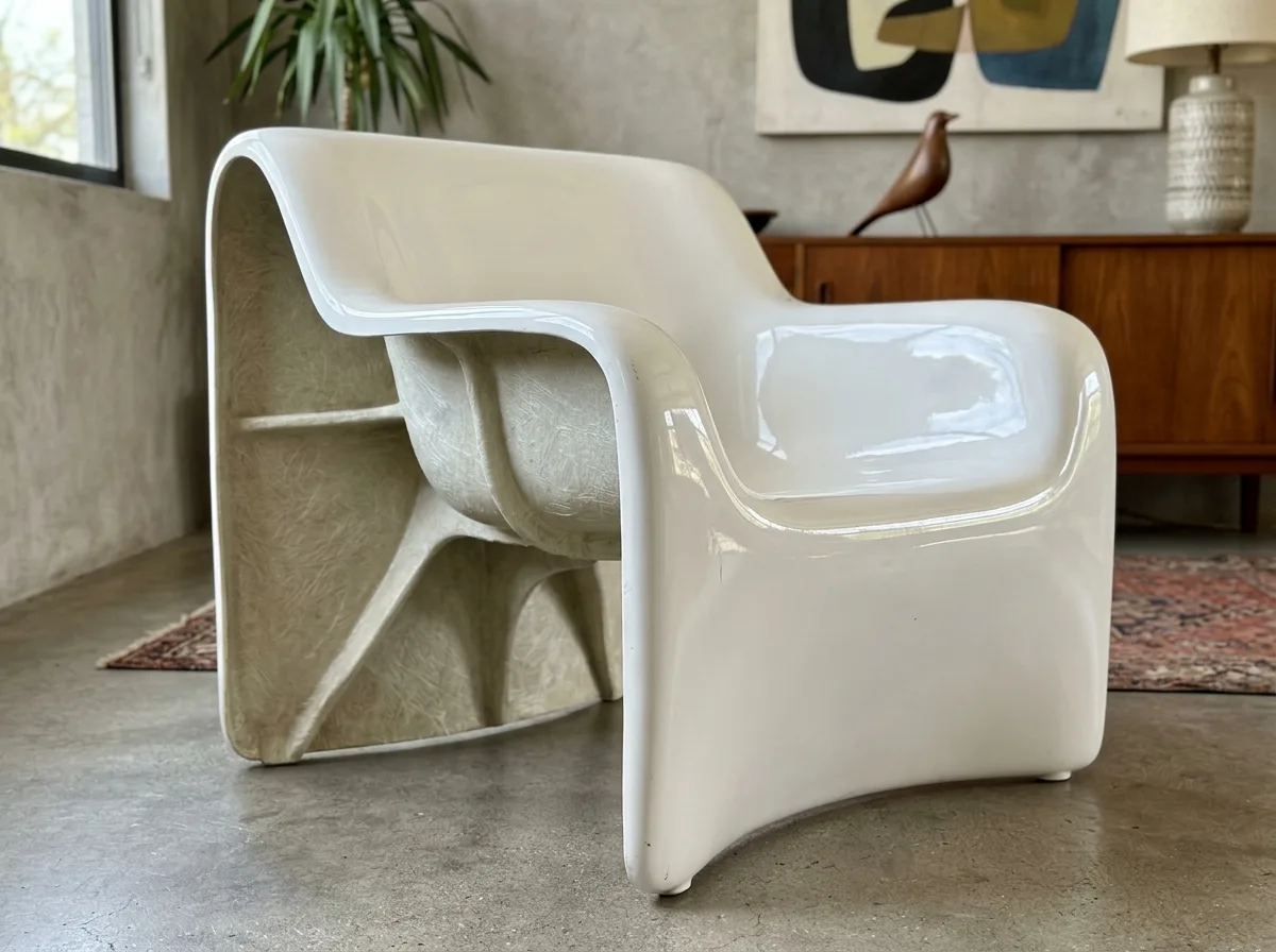 Fiberglass and Molded Plastic: Mass-Produced Curves